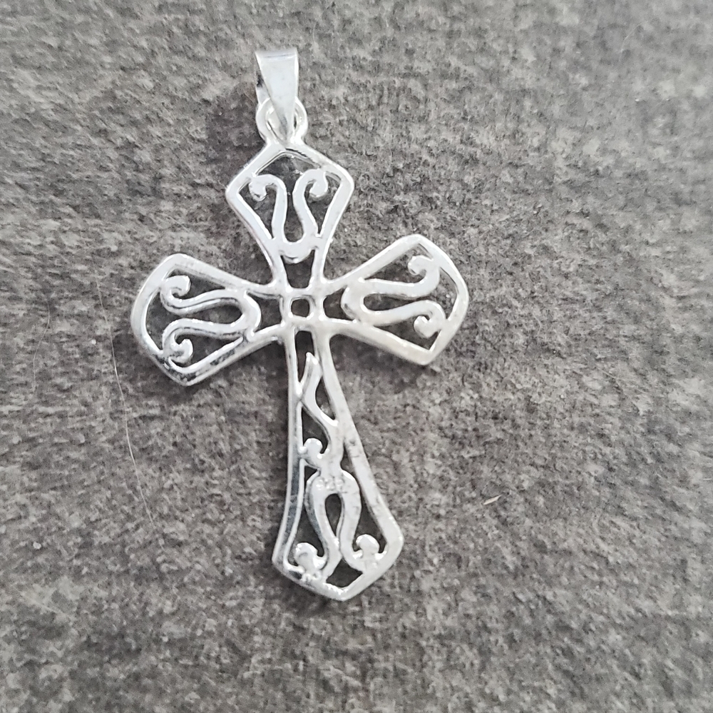 Sterling Silver Filigree Cross Pendant, Christian - Picture 2 of 6